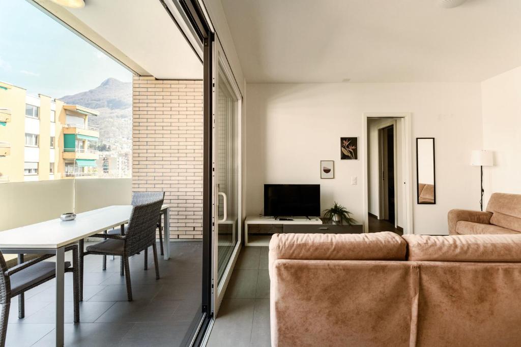 Mola Apartments Lugano by Quokka 360 - Terrace and Parking - 5