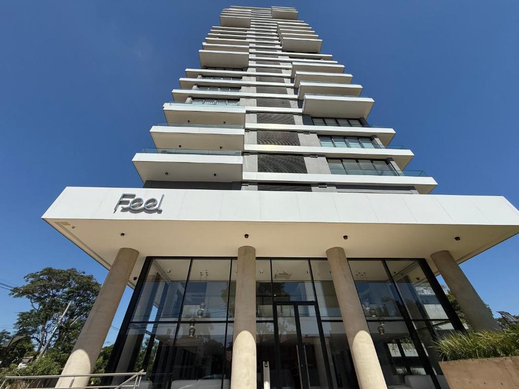 2-Bedroom Apt with PanoramicViews in Feel Building - 1