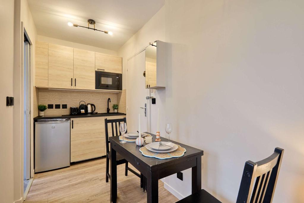 Charming Suite center of Paris Le Marais - 4
