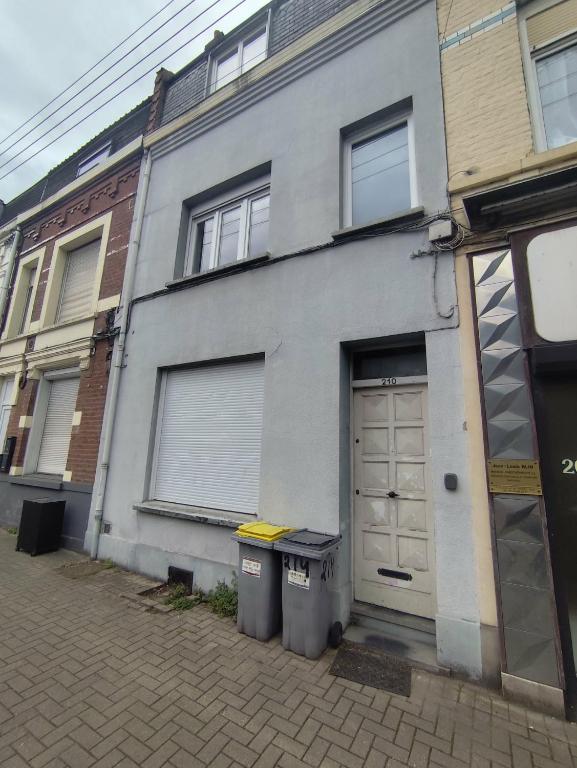Chambre privé dans une maison avec terrasse et jardin salles de bain partagées - 2