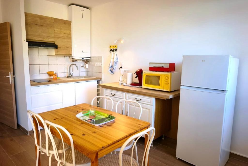 Studio sea & garden view 10 min to beaches - 4