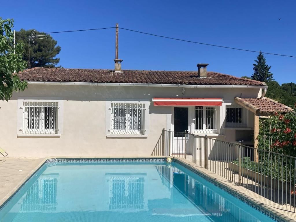 Maison de ville avec piscine - 1