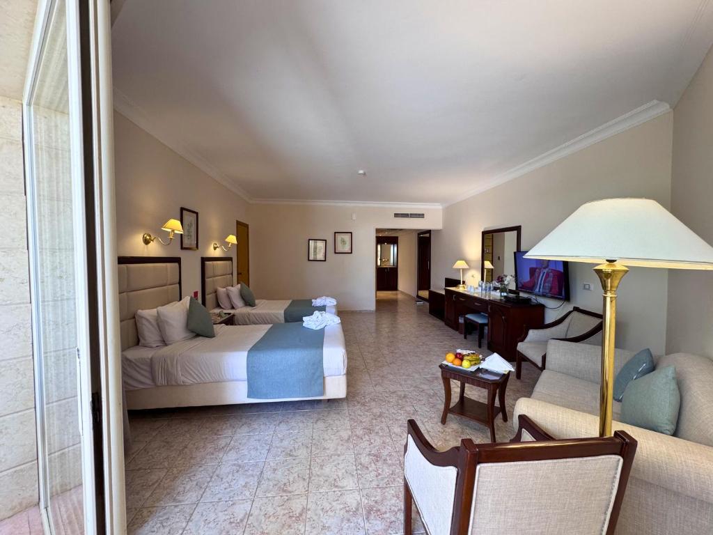 Sea Star Beau Rivage Hotel — Hotel rooms in Hurghada, Red Sea