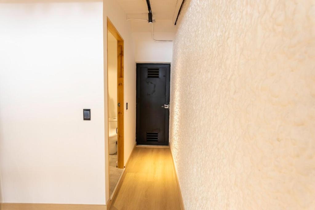 Live in a modern loft in central Belén, AC - 3