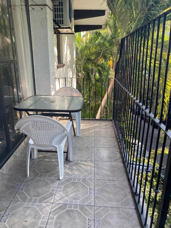 Cozy Marbella suits 2 bed 2 bath - 3