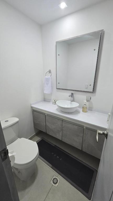 Spectacular view, modern and perfect location in Manizales - 2