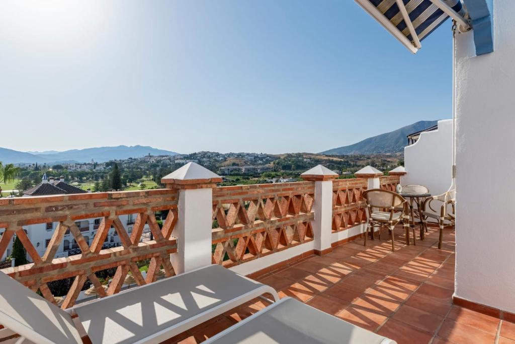 Perfect Mijas Golf Getaway - Pass the Keys - 4