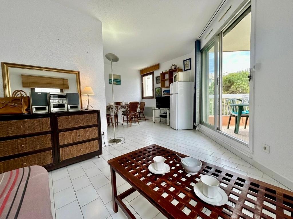 Appart Studio front de mer et piscine 4 couchages SAINT CYPRIEN SC080-716 - 2