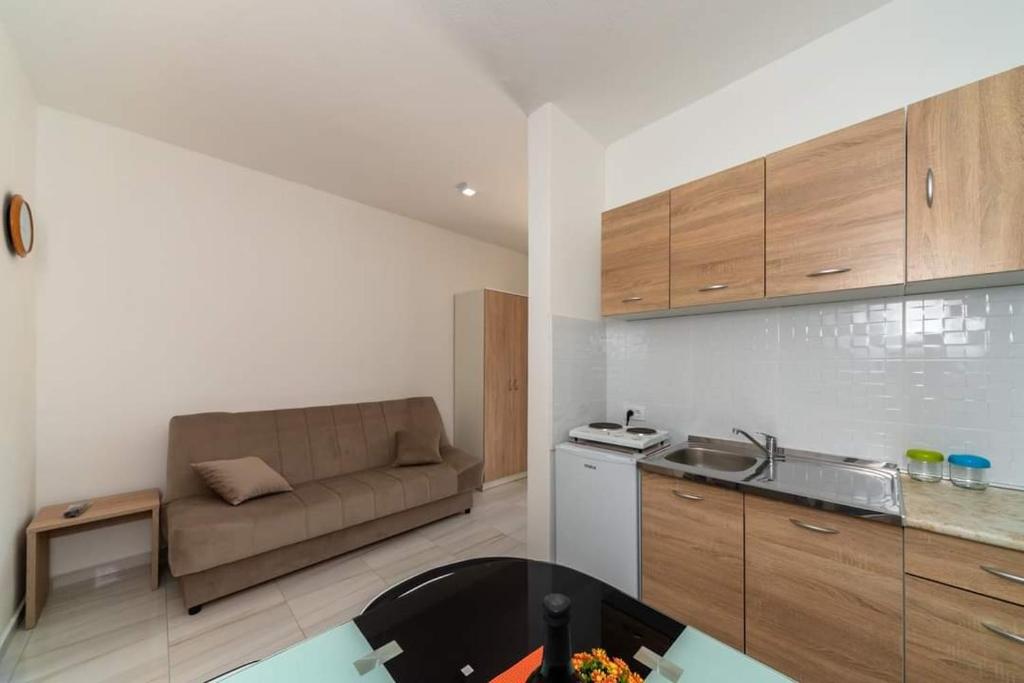 Cozy Apartments Ivana - 1