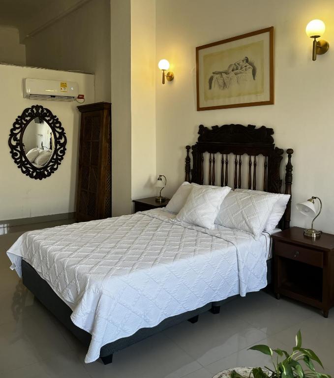 Charming Studio in the Walled City - 1