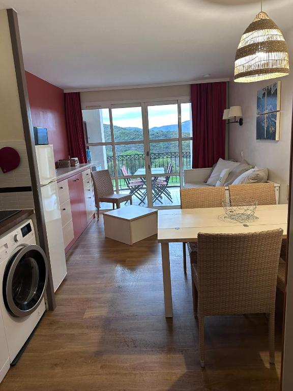 Appartement T2 duplex, centre village, 2 terrasses - 2
