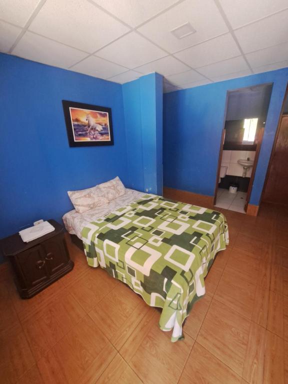 Hostal El Bosque Chiclayo - 2