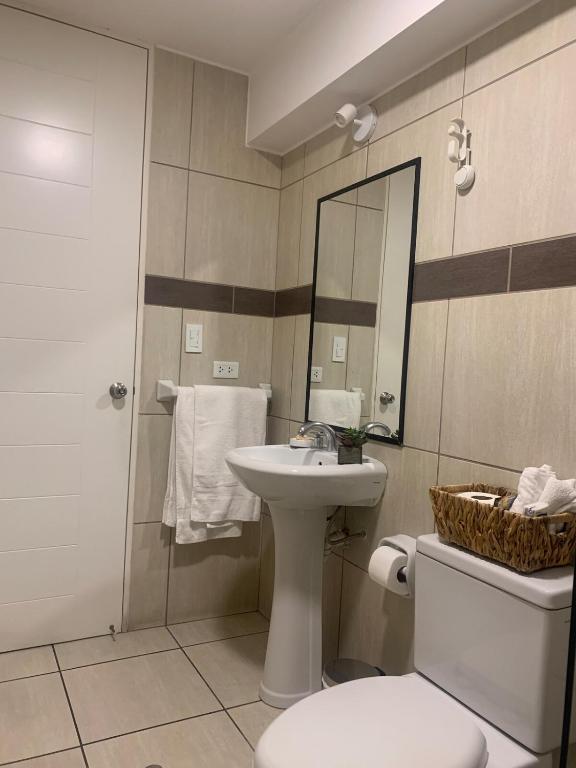 Miraflores 4BR Executive Family apartment - 5