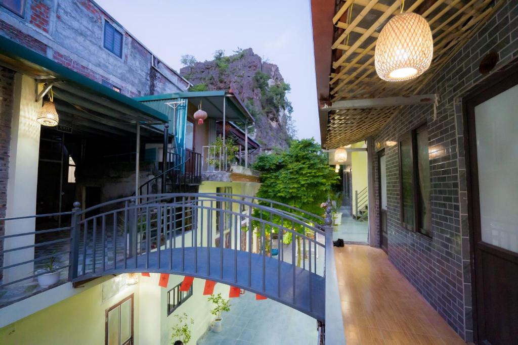 Tam Coc Riverside Homestay