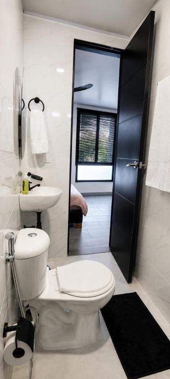 Elegante Apartasuit con Ubicacion Estrategica - 4