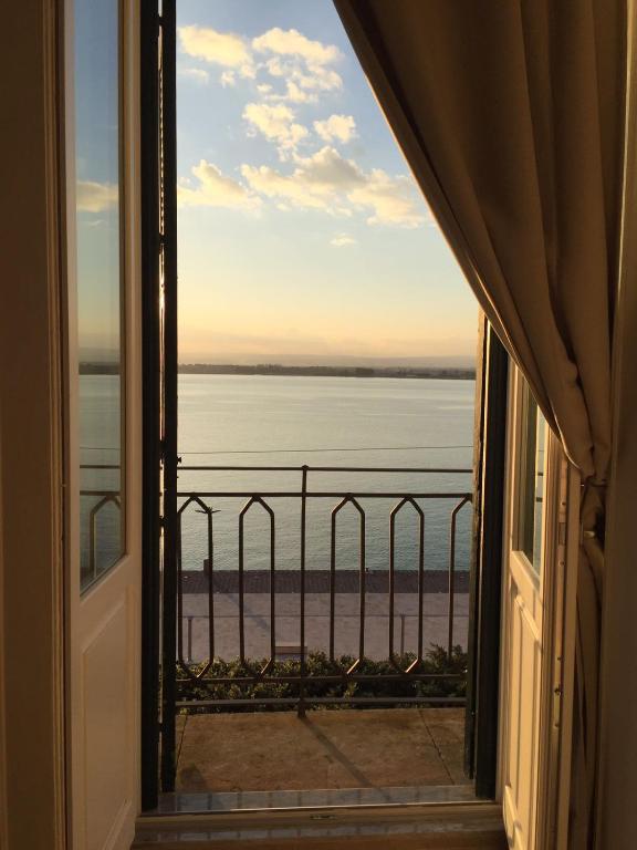 Dimora di Ulisse Sea View Holiday Apartment photo
