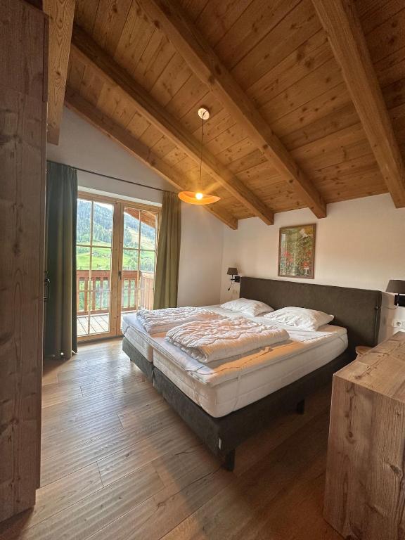 Family Chalet at Hochkönig Mountain - 1