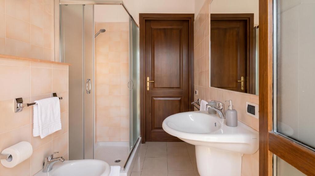 Olbia Central Light & Space 3BR - 5