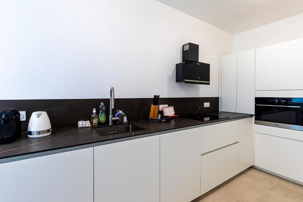 GuestReady - Parisian charm with a balcony - 5