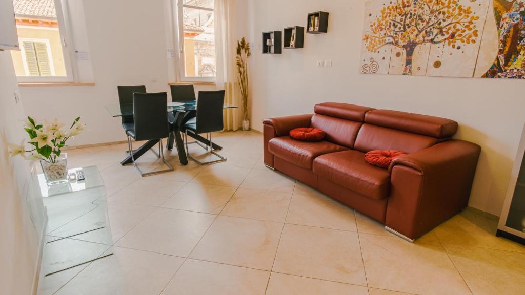 Domus Dantis - Italian Homing - 5