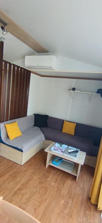 Mobil Home 4 personnes tout confort Juillet & Août Bord étang de Thau Marseillan - 2