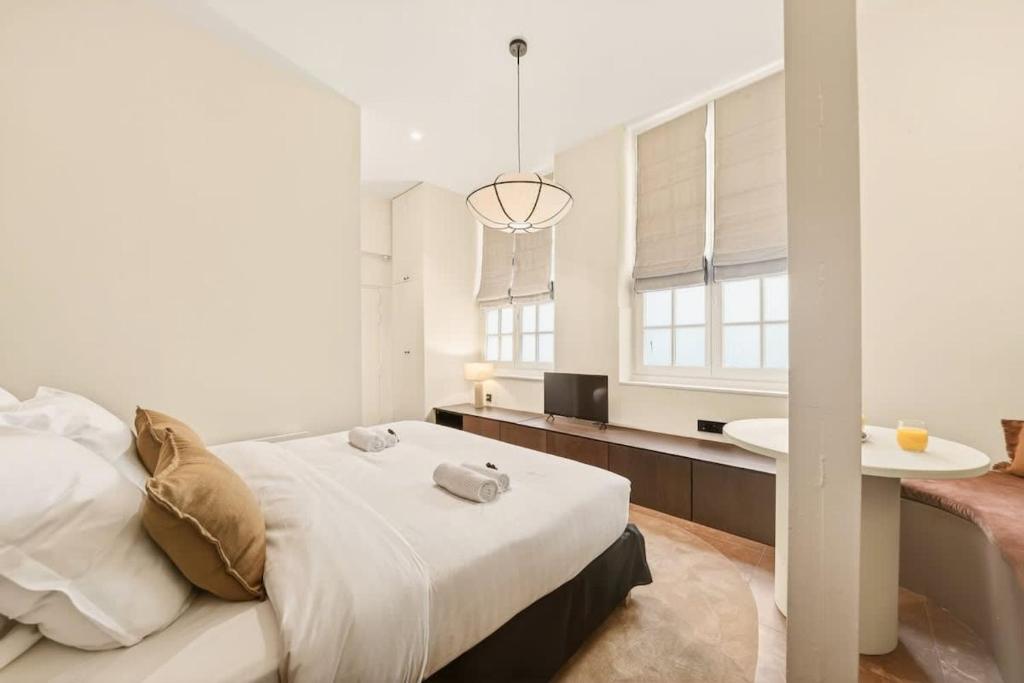 Sublime studio refait par une architecte - Marais - 5
