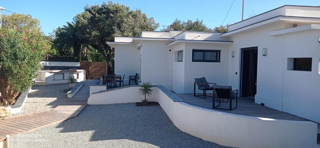 Villa Suzond 8 personnes avec pisicine et entierement climatisée - 2