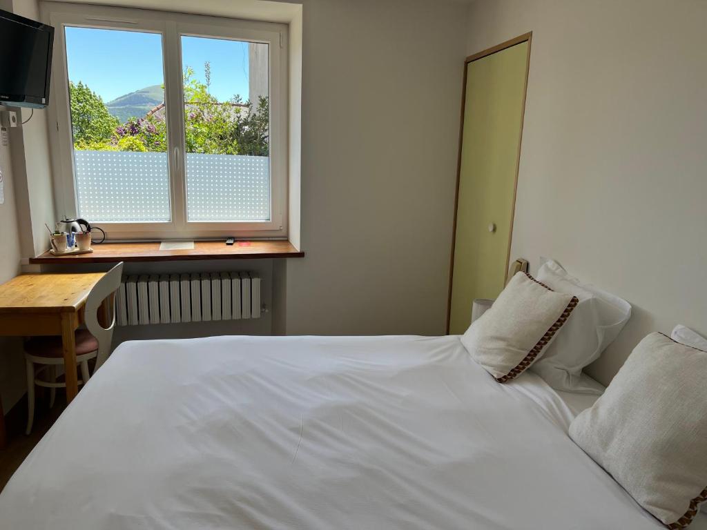 Hotel Les Chenets - 2
