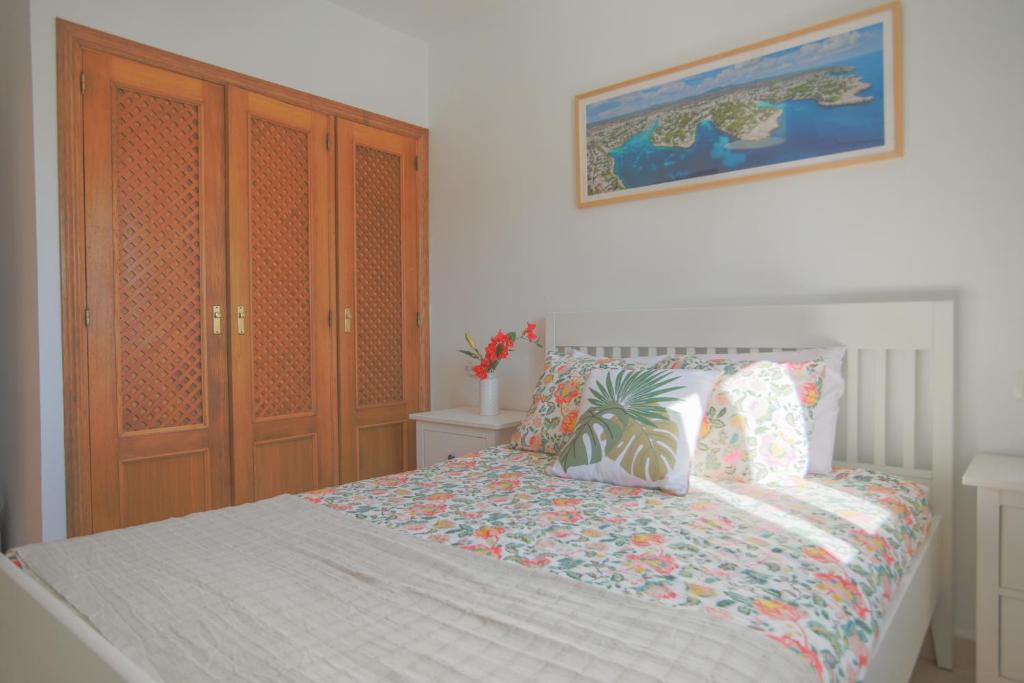Casa Flores - Private Garden Apt, Pool & 5 min walk to Beaches - 3