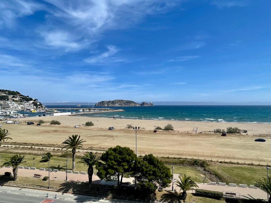 Salles Beach 02 - 2