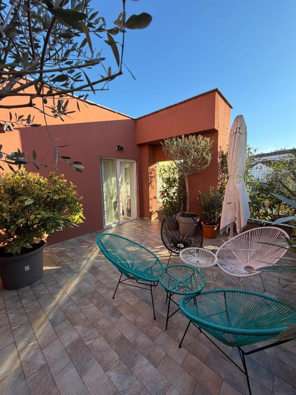 Trilocale Moderno con Terrazzo e Parcheggio - 1