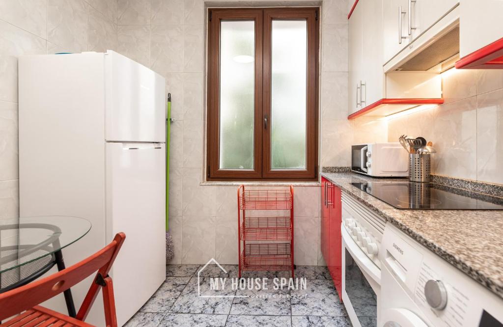 MyHouseSpain - Apartamento renovado en edificio clásico - 5
