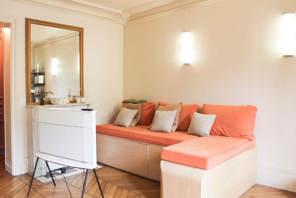 Appartement charmant avec balcon à Paris 11 - 1