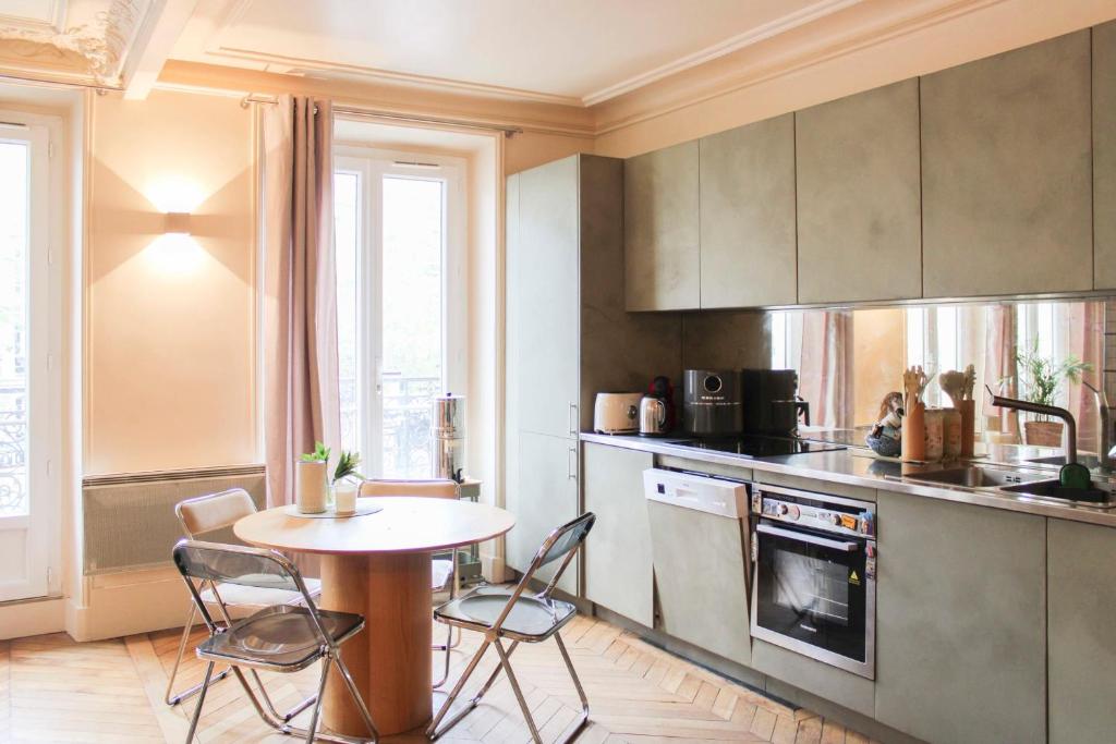 Appartement charmant avec balcon à Paris 11 - 5