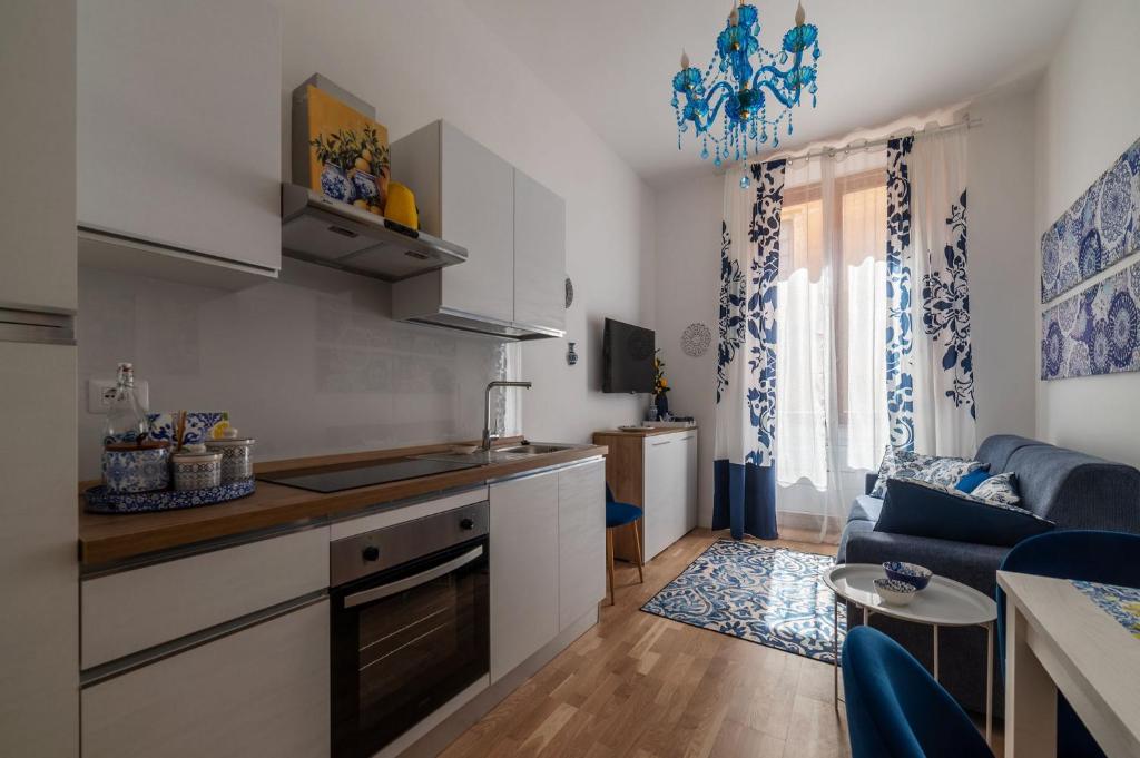 GuestHost - Roma Termini Comfy Blue Apartment - 2