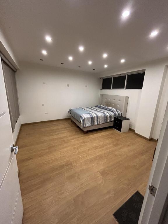 Luxury apartment with park views - 4