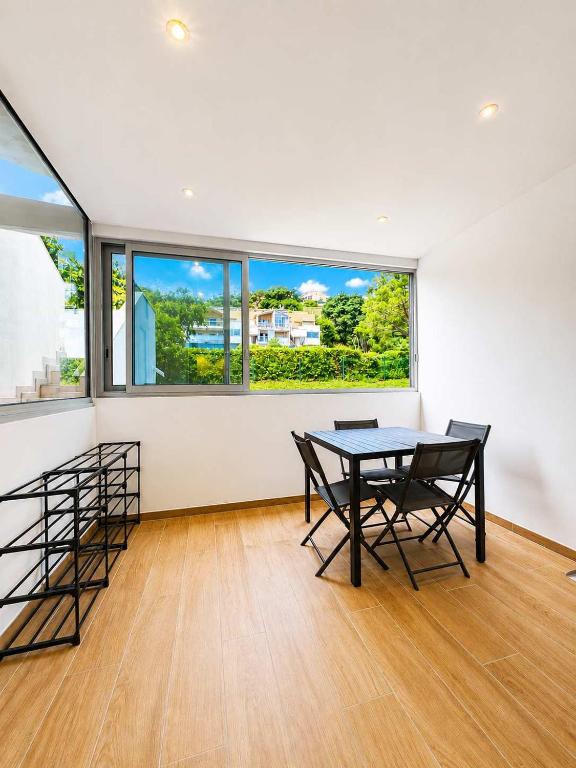 Elegant cocon avec piscine et parking prive - 5