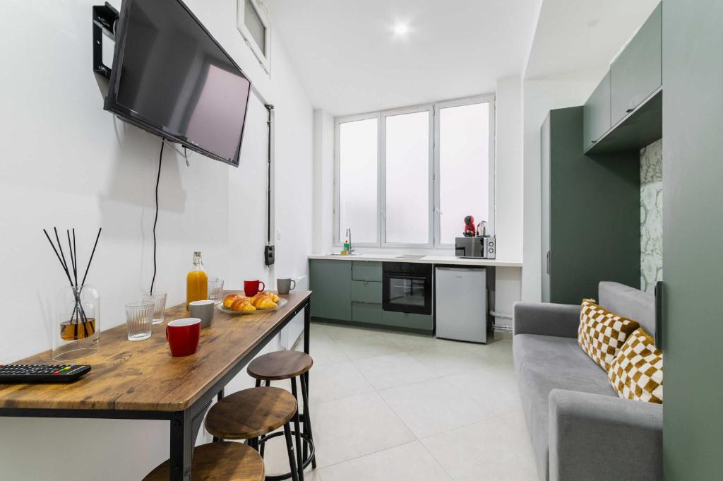 Appartement metro jaures tout equipe - Paris 19 - 1