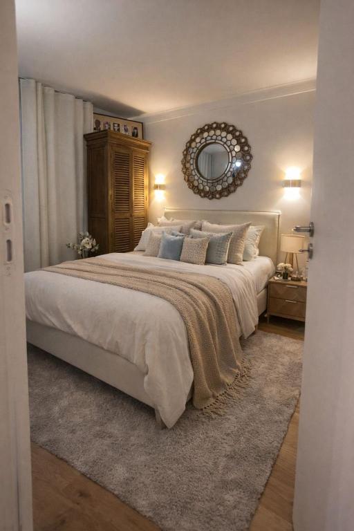 Chic cozy stay steps from Champs-Élysées - 5