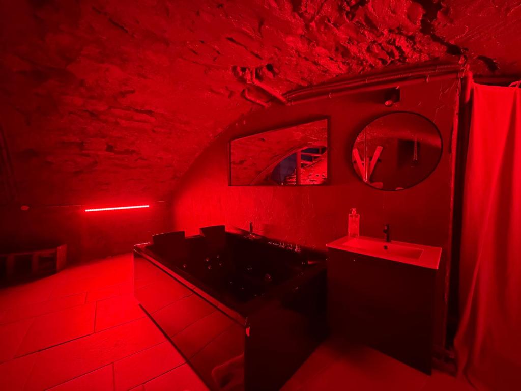 Ferrachat - Dark Desire Room - Centre - 4