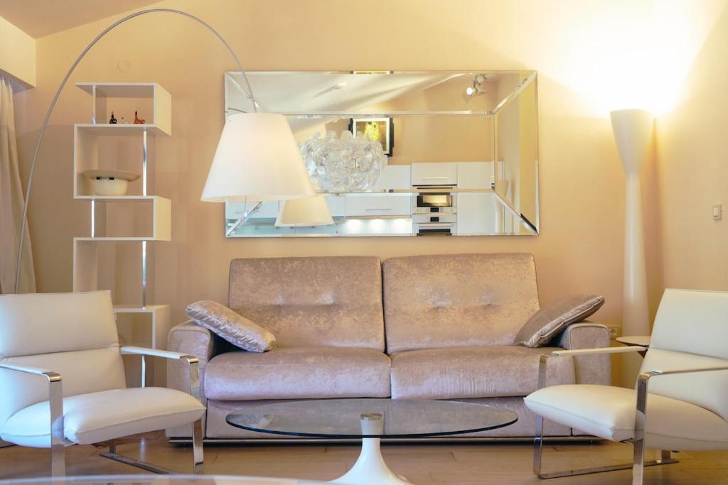 Azur White - 5