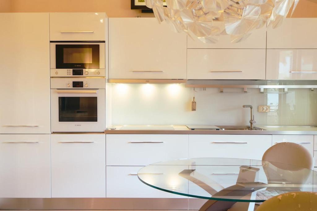Azur White - 3