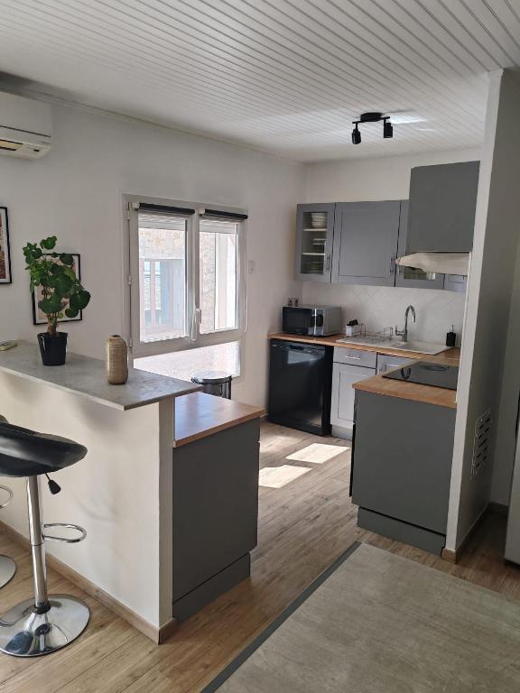 St Cyprien bel appartement au coeur du village clim et wifi - 3