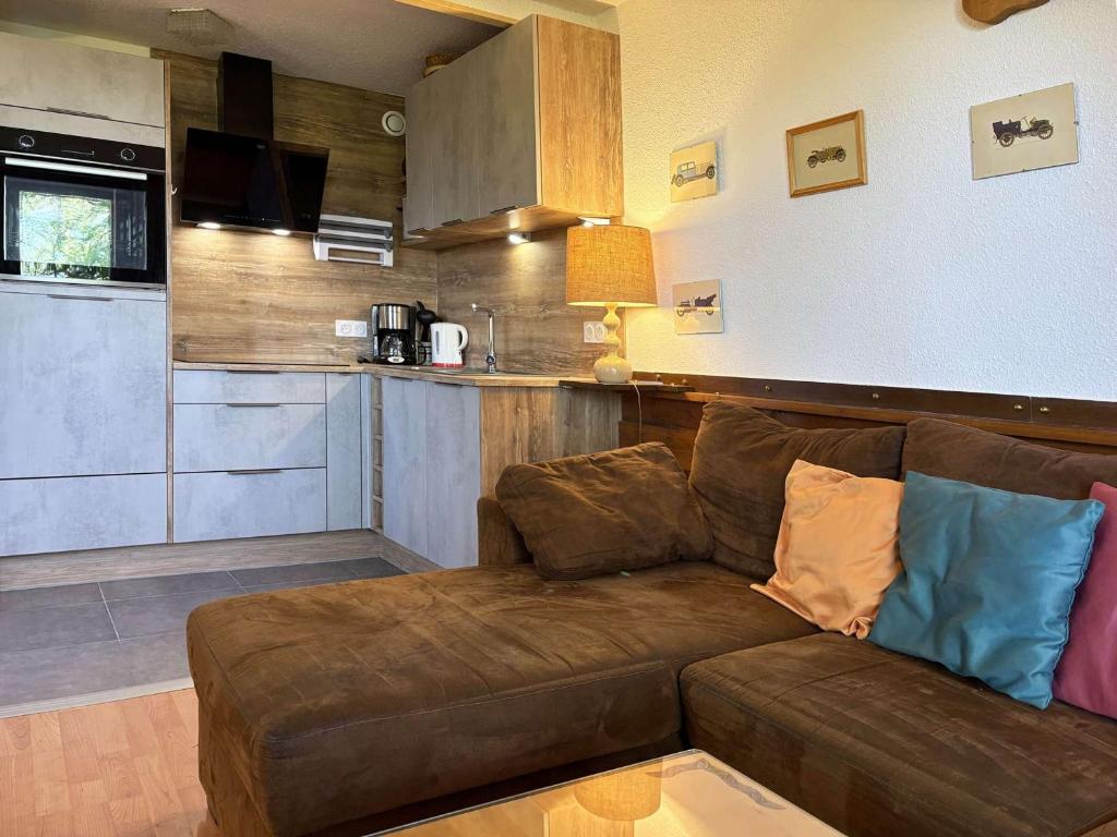 Appartement confort 2P, 6 pers, cœur de station, accès direct pistes, cheminée, WiFi, TV, balcon ouest - FR-1-322-297 - 3