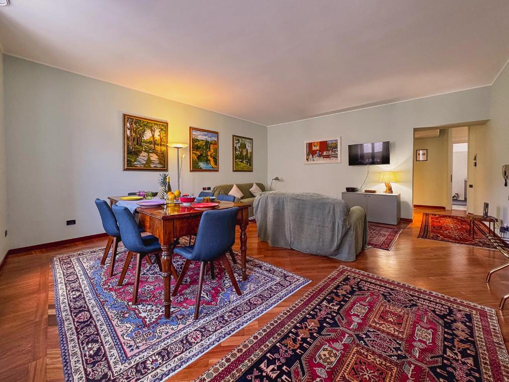 Central Ancona: 6 guests stay by Host Hero - 1