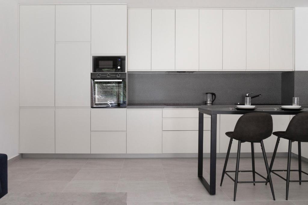 Game Night Apartment by THE HOUSE Experience Collection - 5