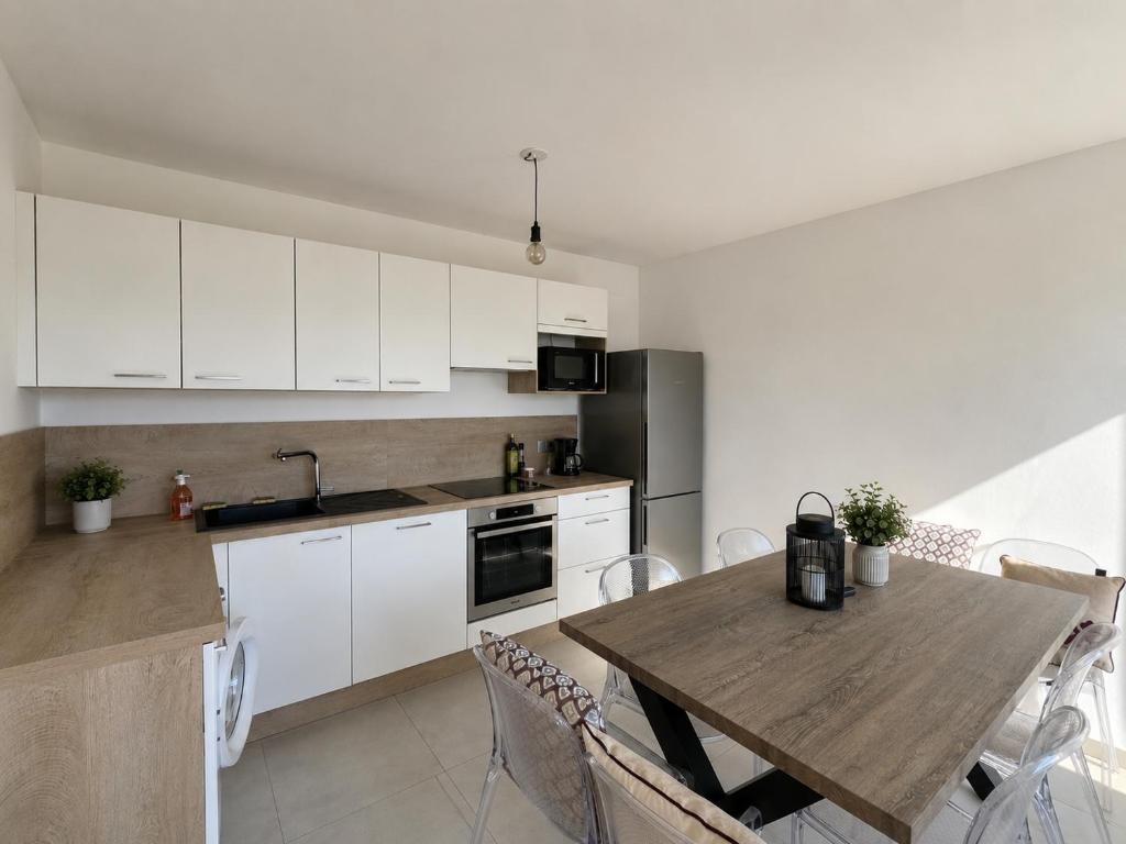 Appartement dans résidence avec piscine - 3