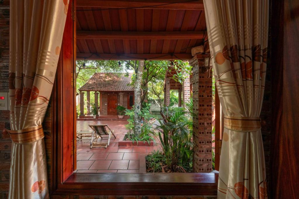 Tam Family Homestay And Restaurant