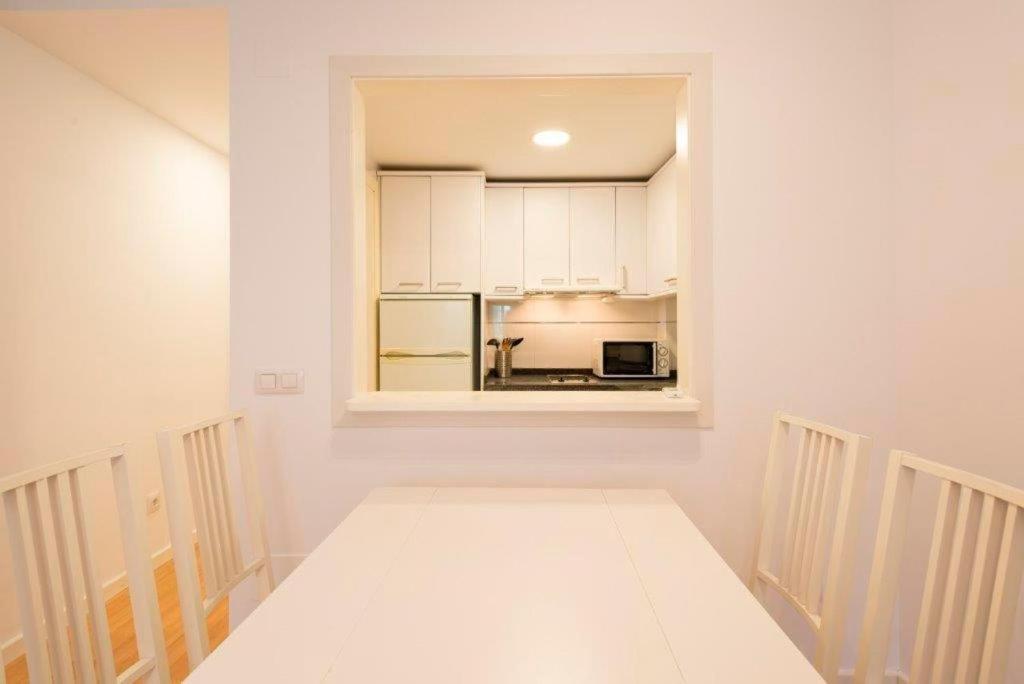 Pedregalejo Beach Apartaments by Stay Belonio - 4