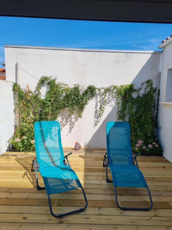 CHARMANTE PETITE MAISON avec patio - 5